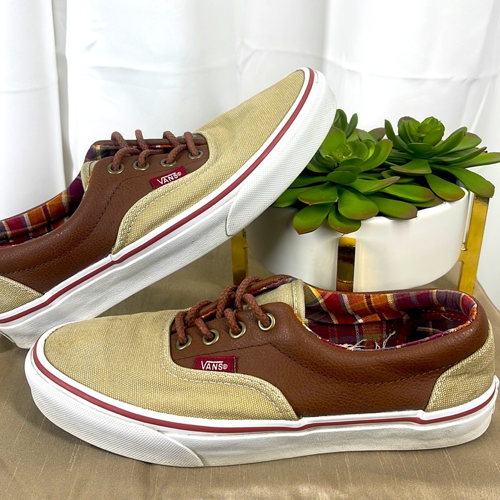 Vans - Picture 5 of 8